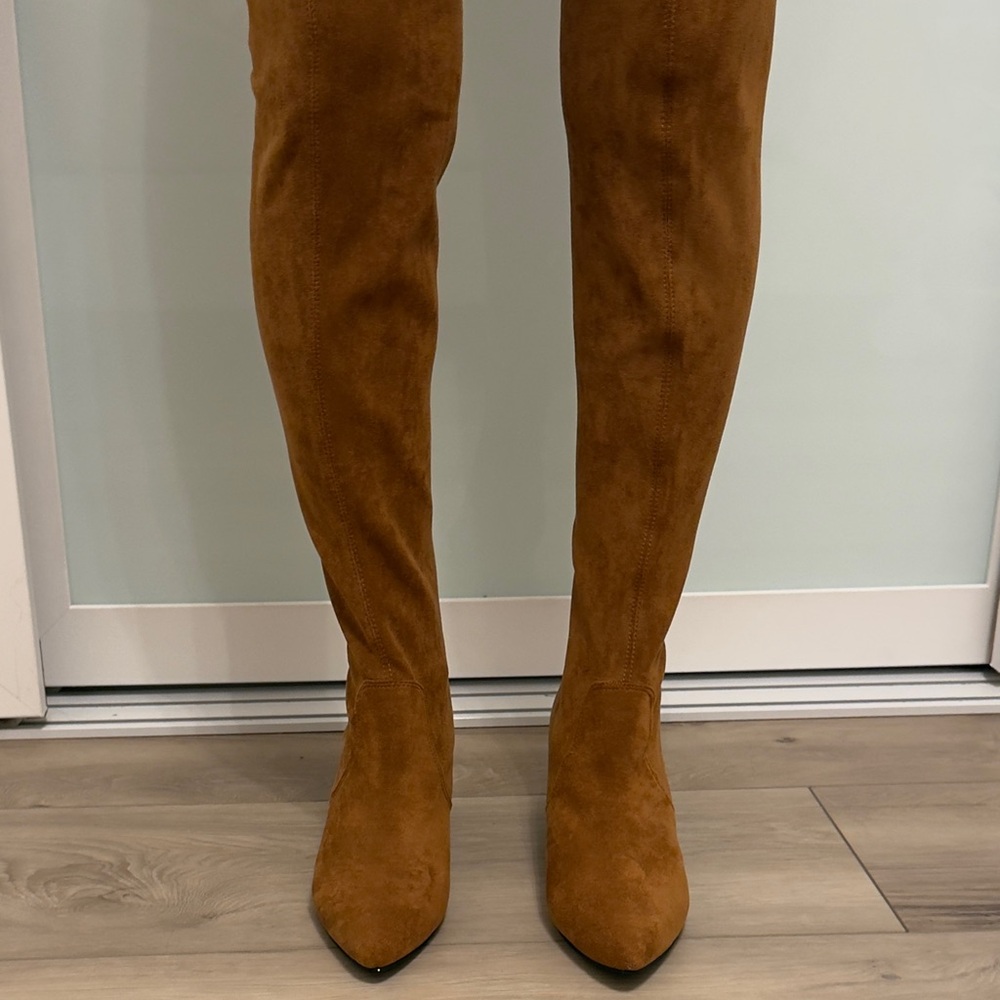 Thigh-High Suede Boots – Chestnut Brown - Picture 2 of 2